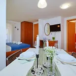 1 Bedroom Stunning In