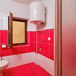 1 Bedroom Stunning In דירה *